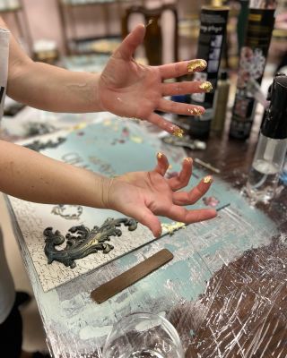 Kurz pre pokročilých so žienkami 🎨 Na kurze pre pokročilých sa už viac tvorí ako učí, aj keď si všetko aj vysvetľujeme,...